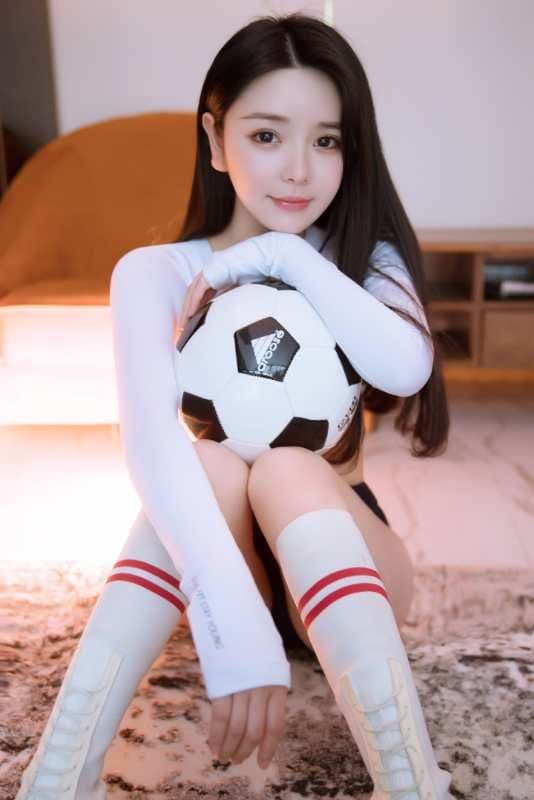 足球宝贝外围兼职